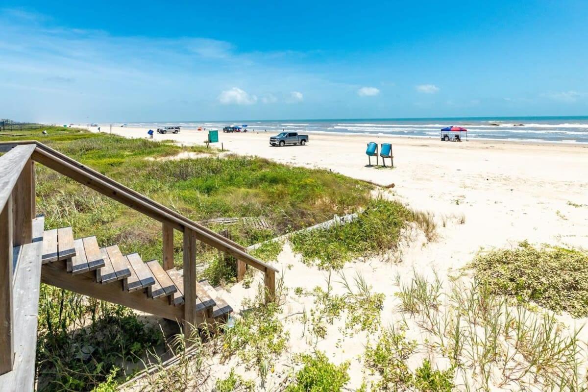 Oceanfront Home - Walk Out To Sand & Surf Surfside Beach Eksteriør billede